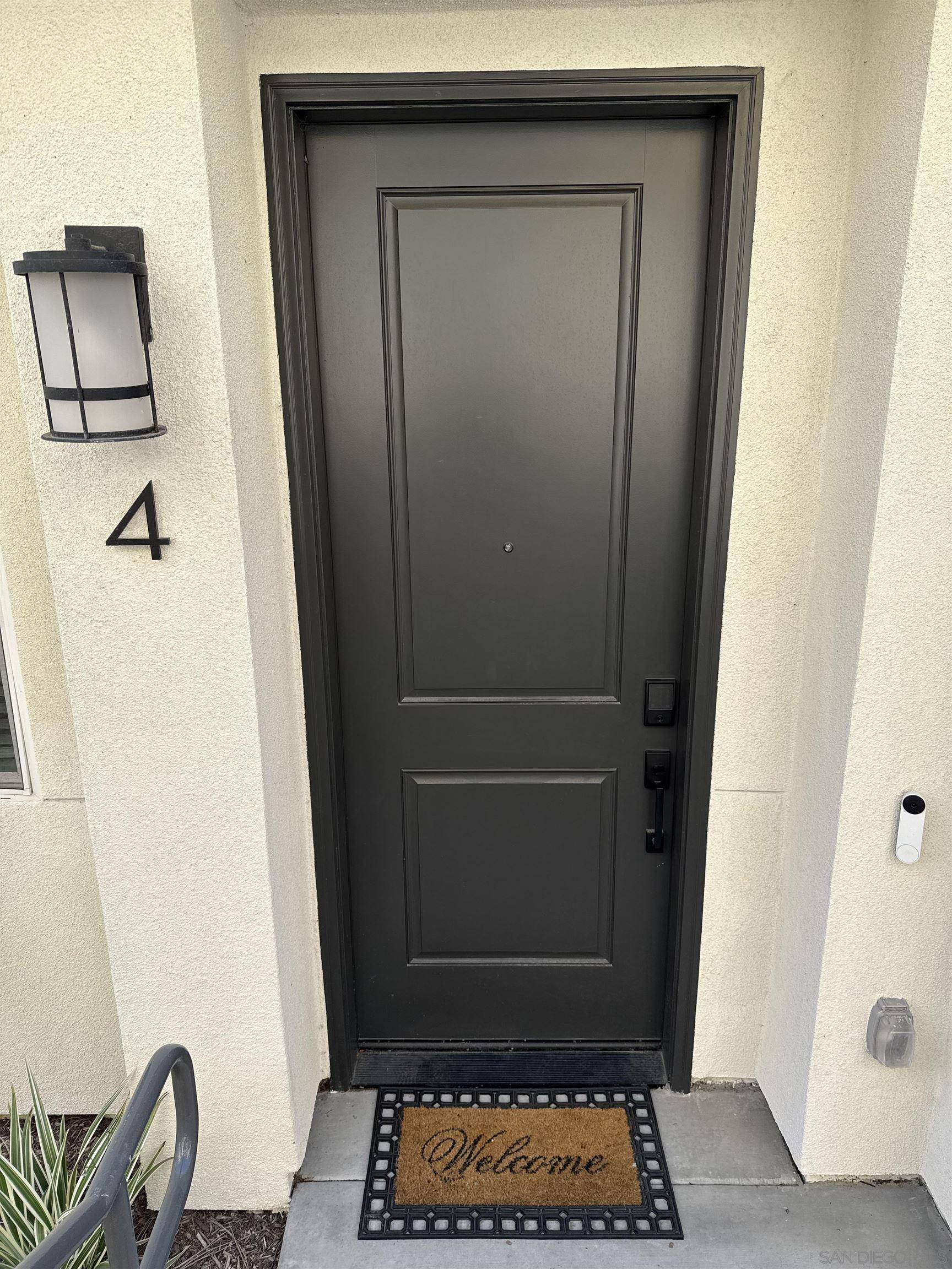 Chula Vista, CA 91911,796 Makani St #4
