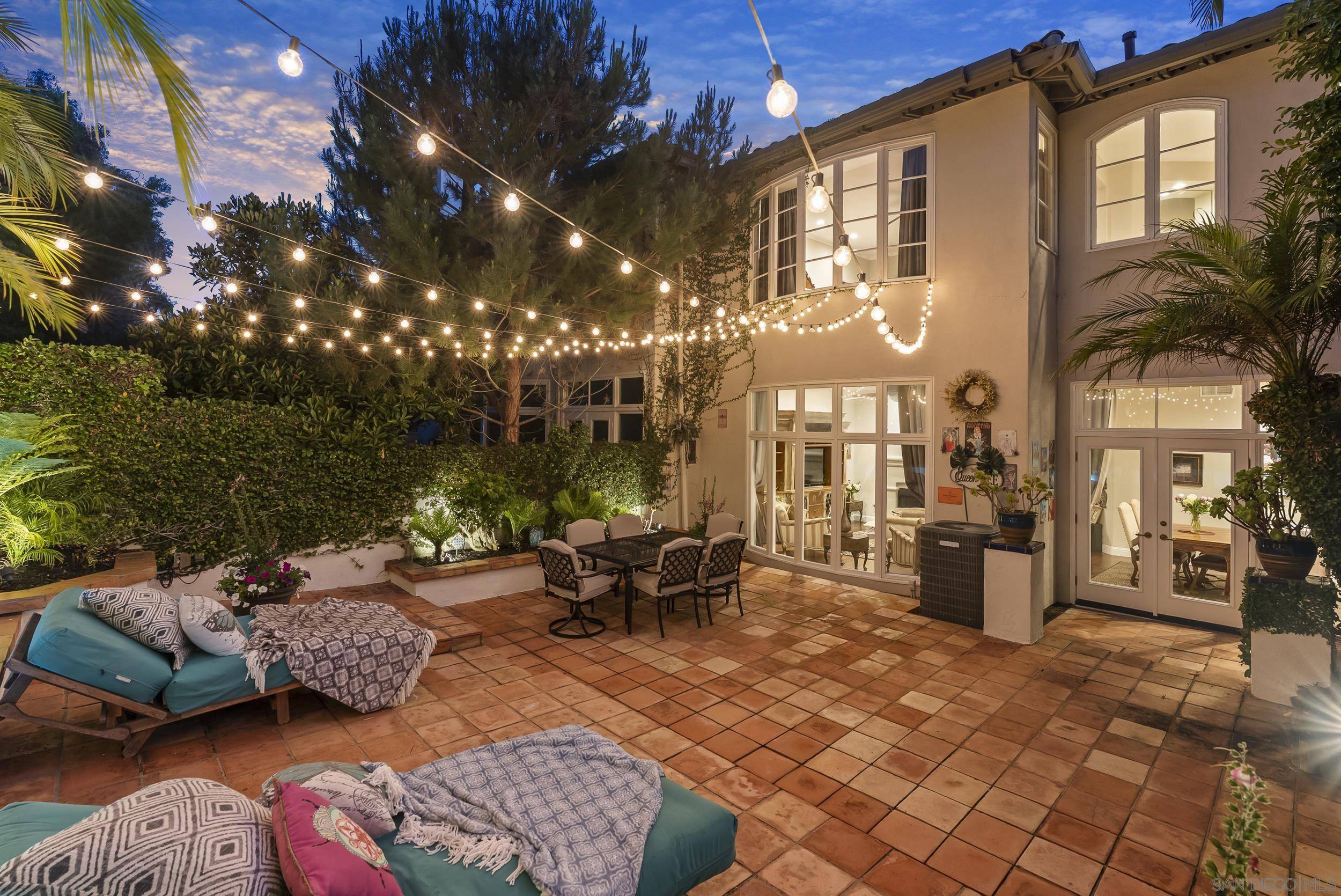 La Jolla, CA 92037,9757 Keeneland Row