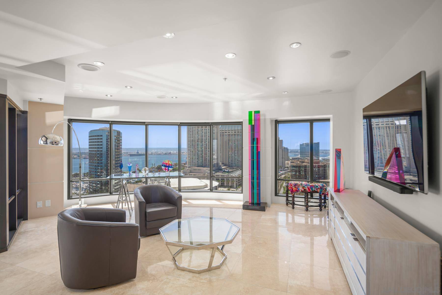 San Diego, CA 92101,100 Harbor Dr #2205