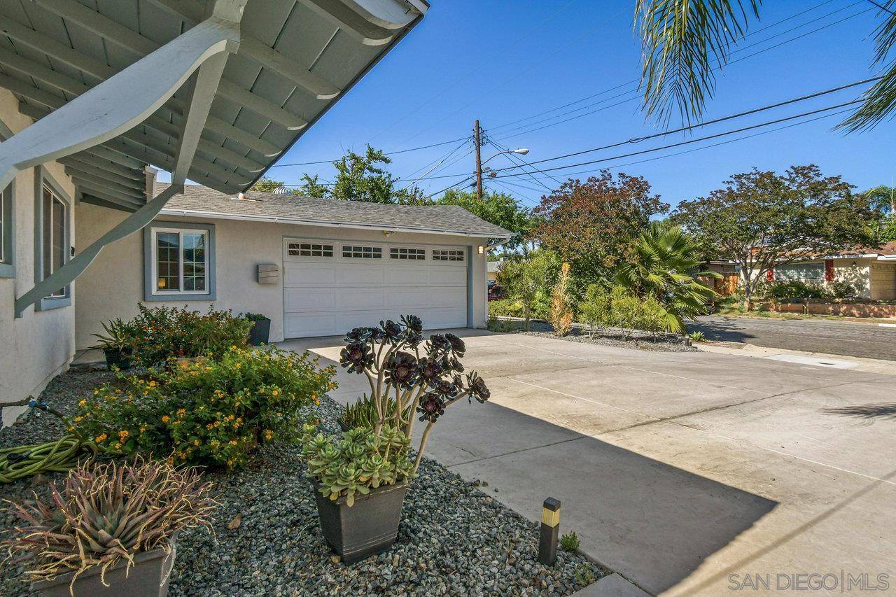 San Diego, CA 92119,6212 Lake Ariana Ave