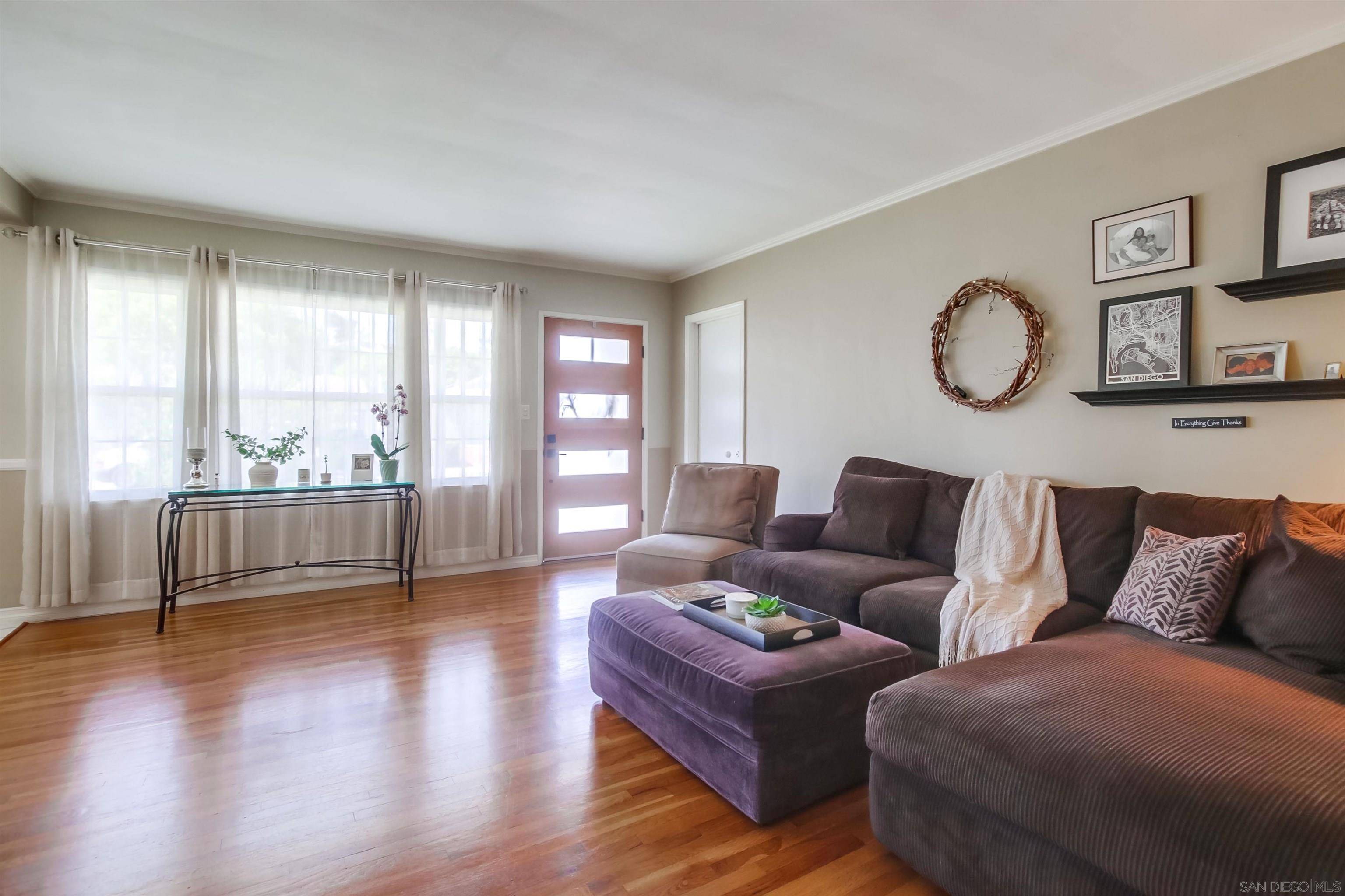 La Mesa, CA 91942,8471 El Paso St