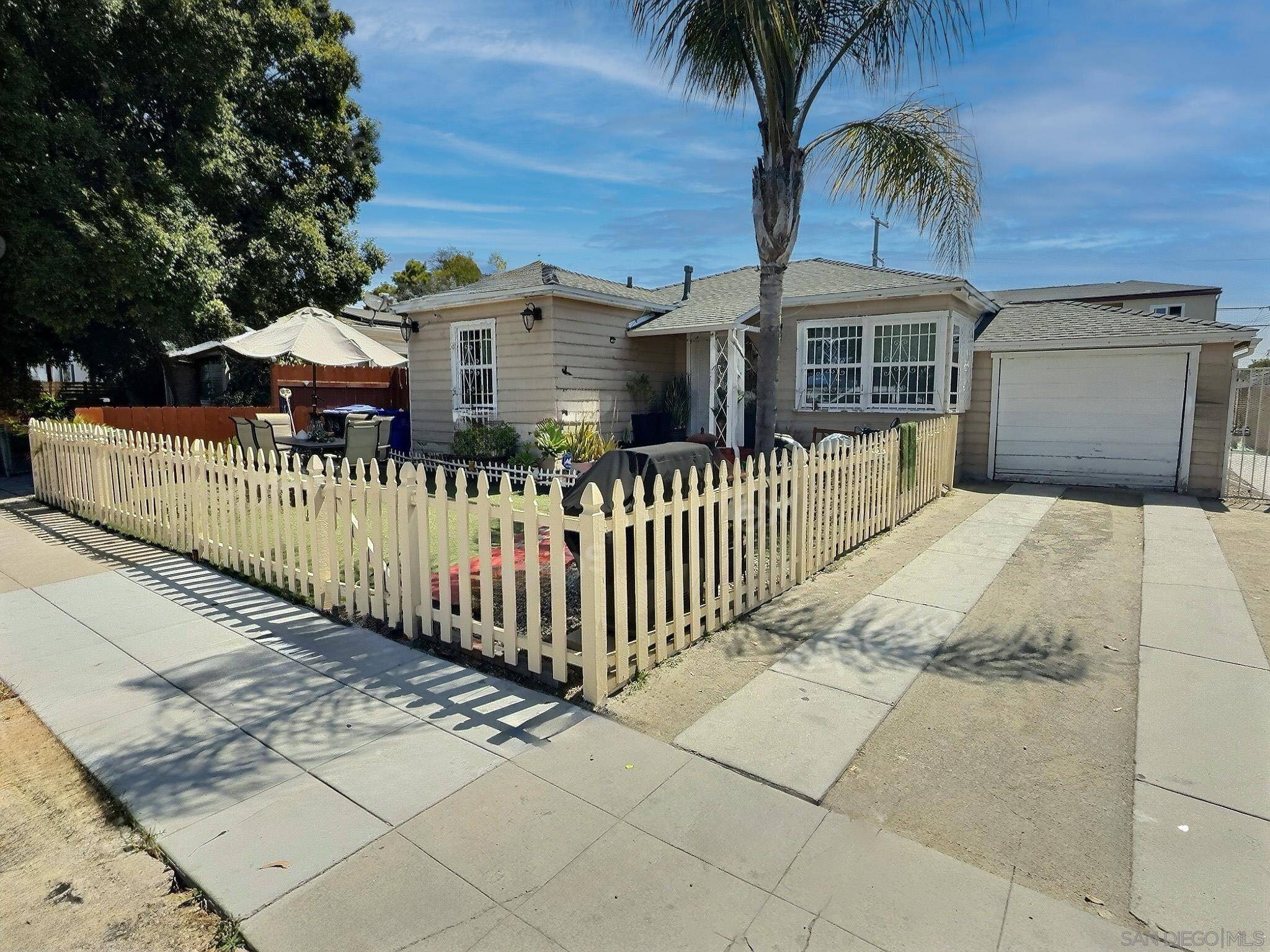 San Diego, CA 92104,4159-63 35th St