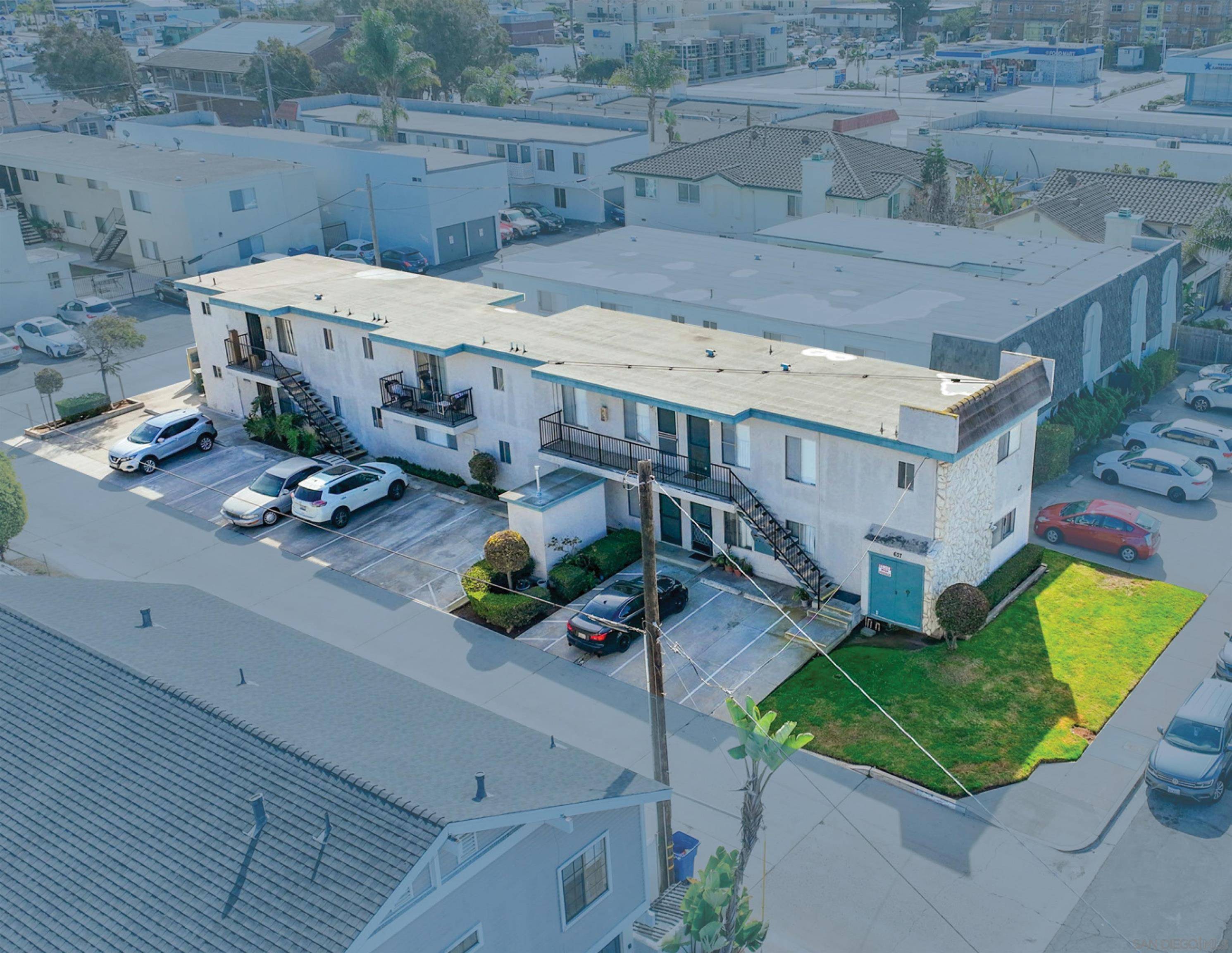 Imperial Beach, CA 91932,637 10th