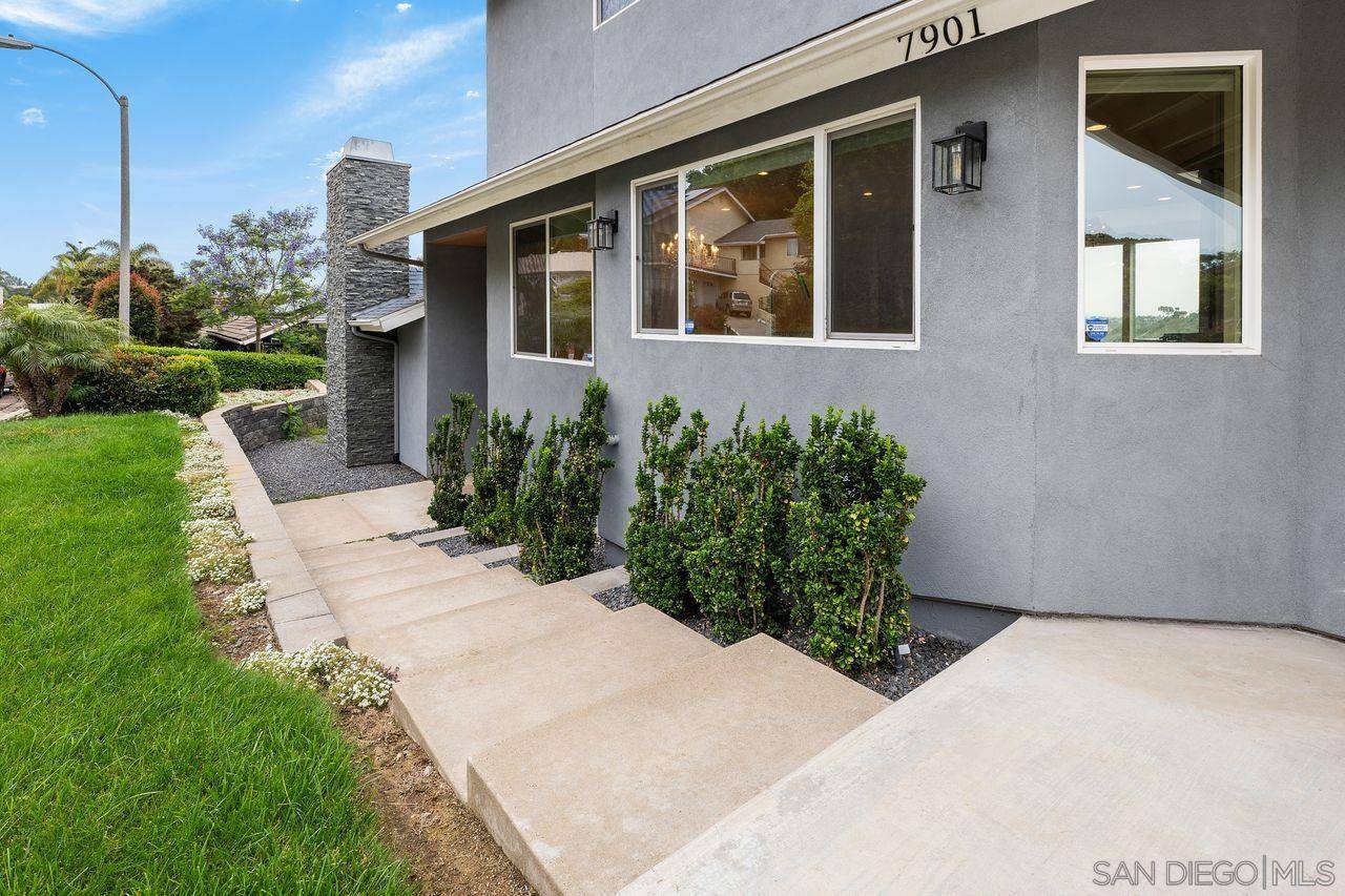 La Jolla, CA 92037,7901 Avenida Kirjah