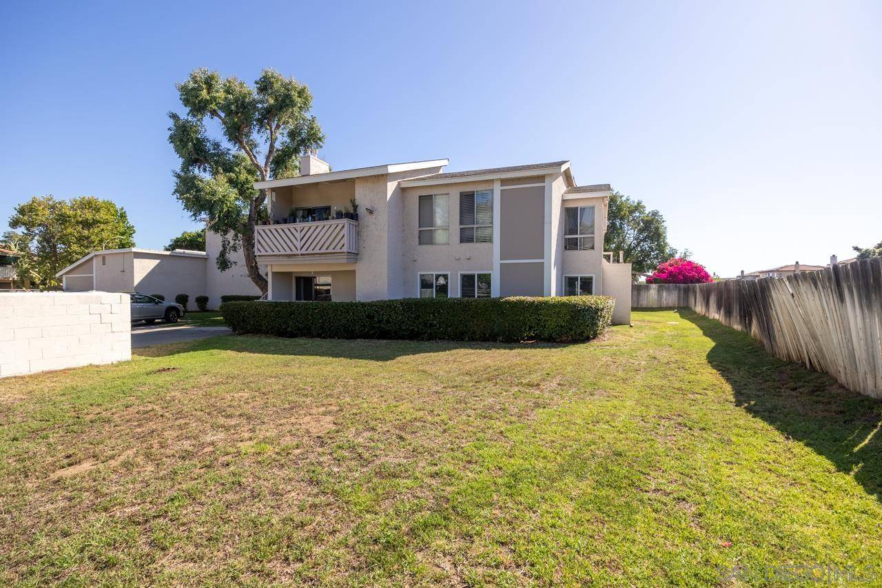 Escondido, CA 92027,2566 WHITE OAK PLACE #1