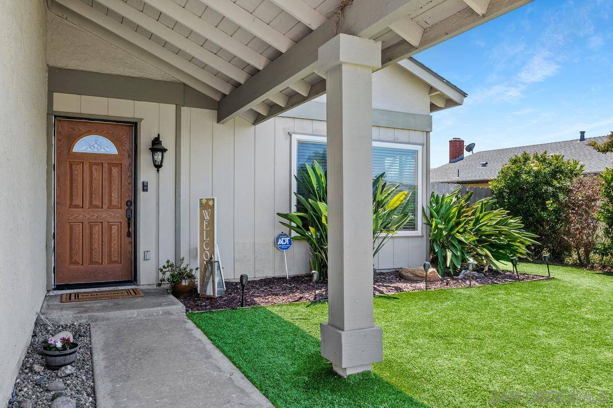 Oceanside, CA 92057,4593 Mardi Gras St