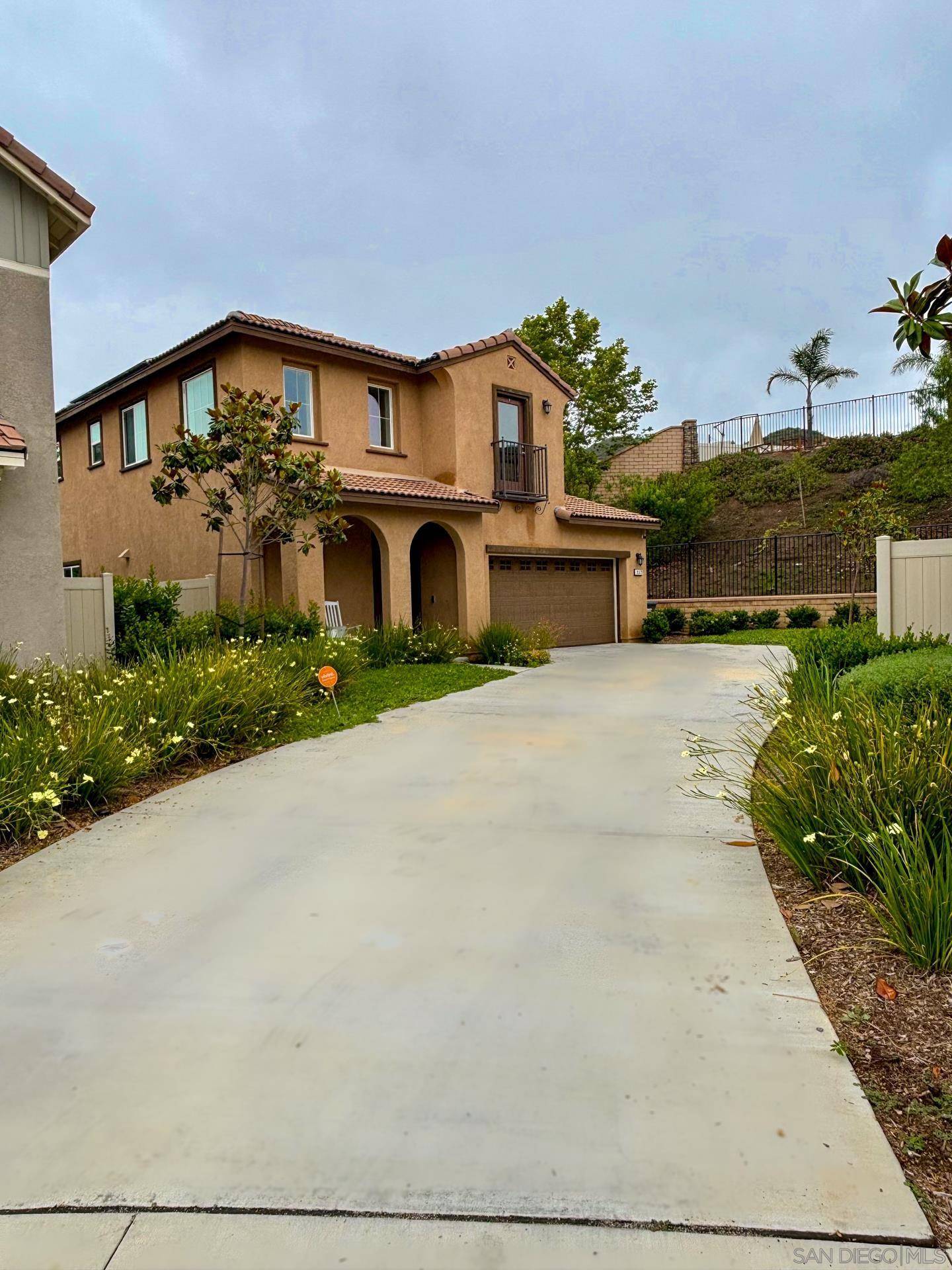 Fallbrook, CA 92028,35373 White Camarillo Ln