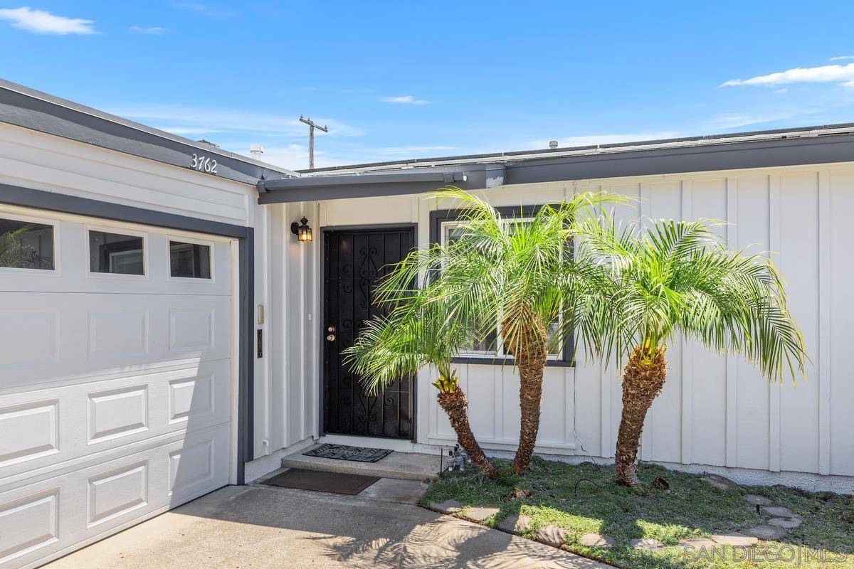 San Diego, CA 92117,3762 Conrad Ave