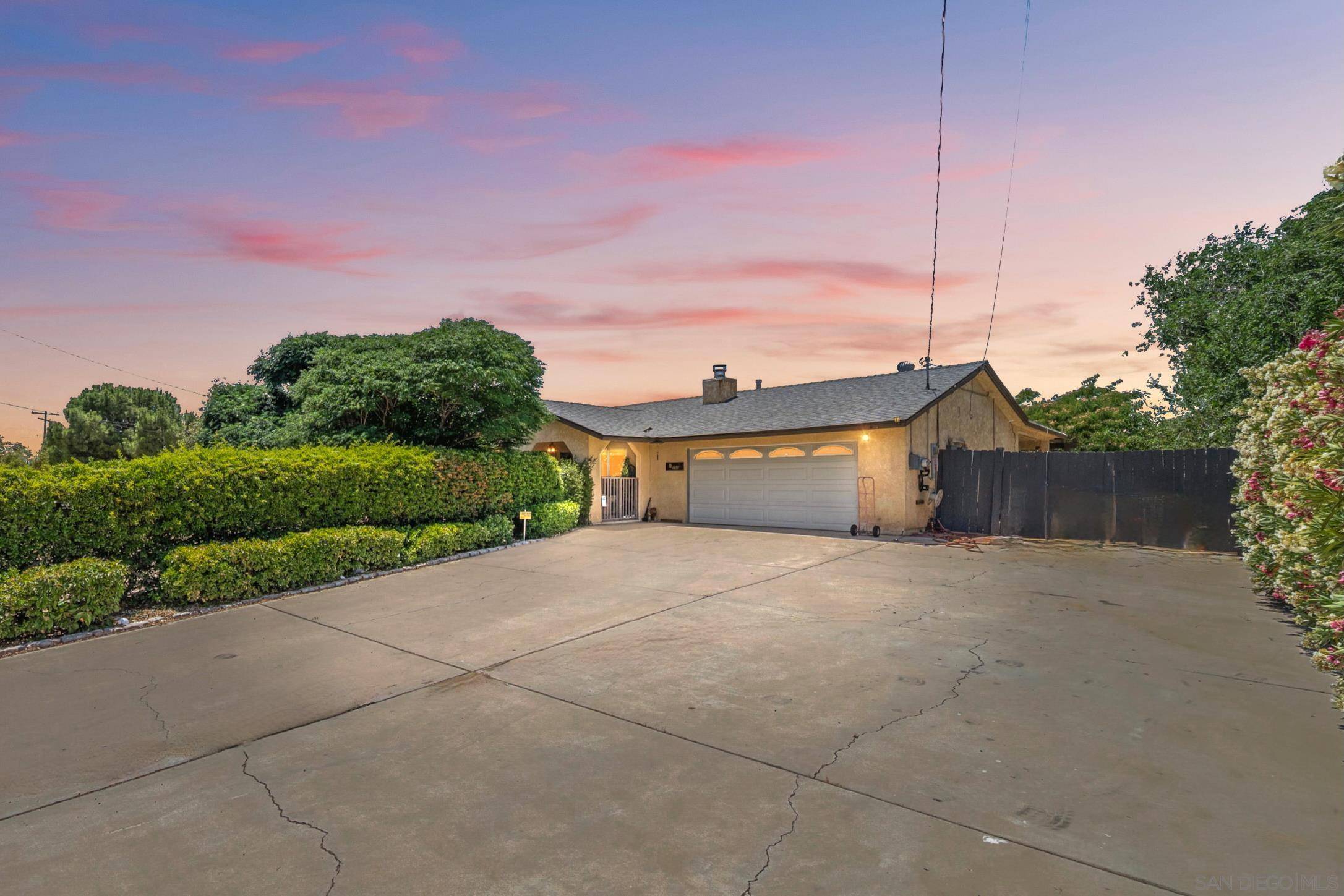 Hesperia, CA 92345,7520 Oakwood Ave