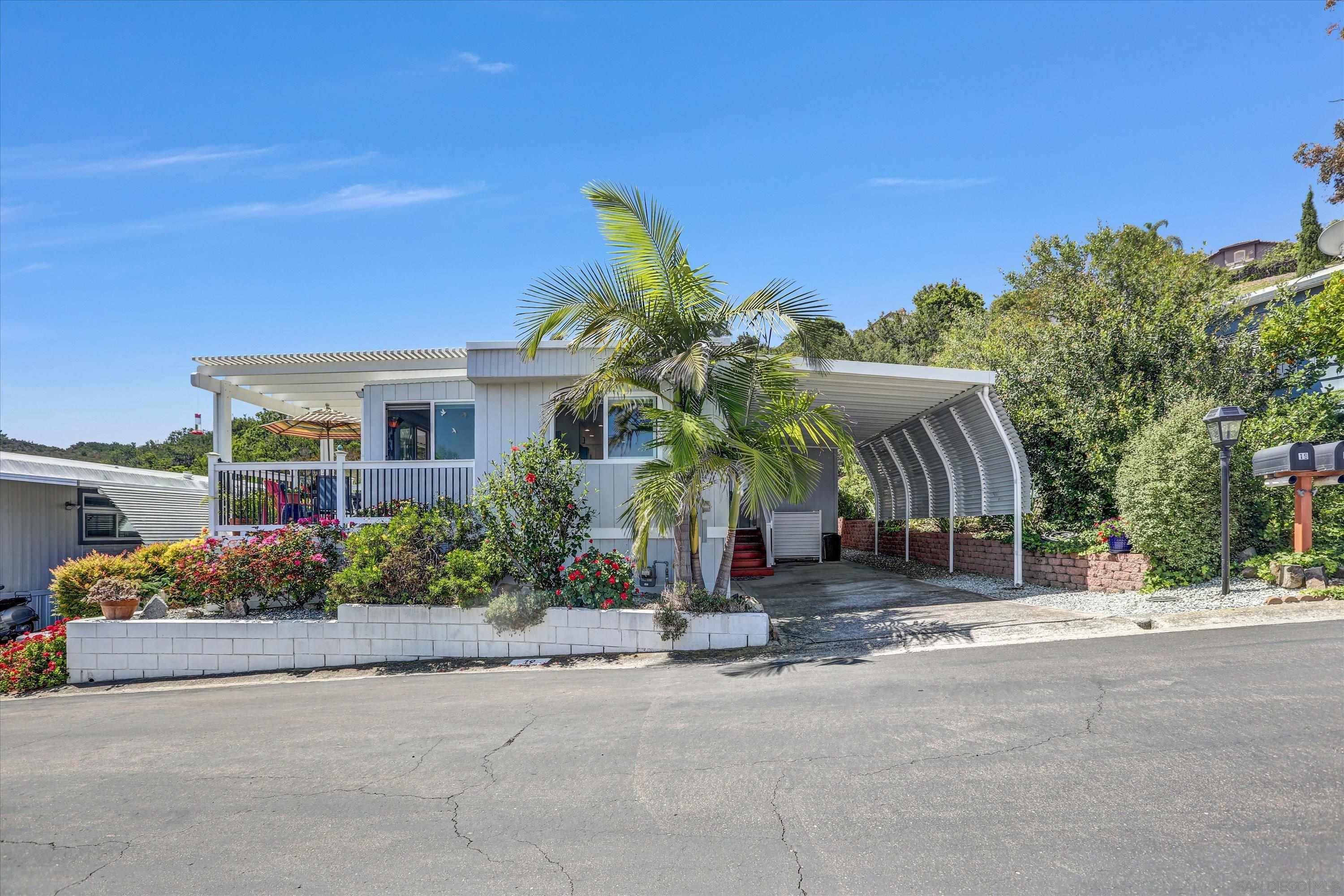 San Marcos, CA 92078,809 Discovery St #Spc 19