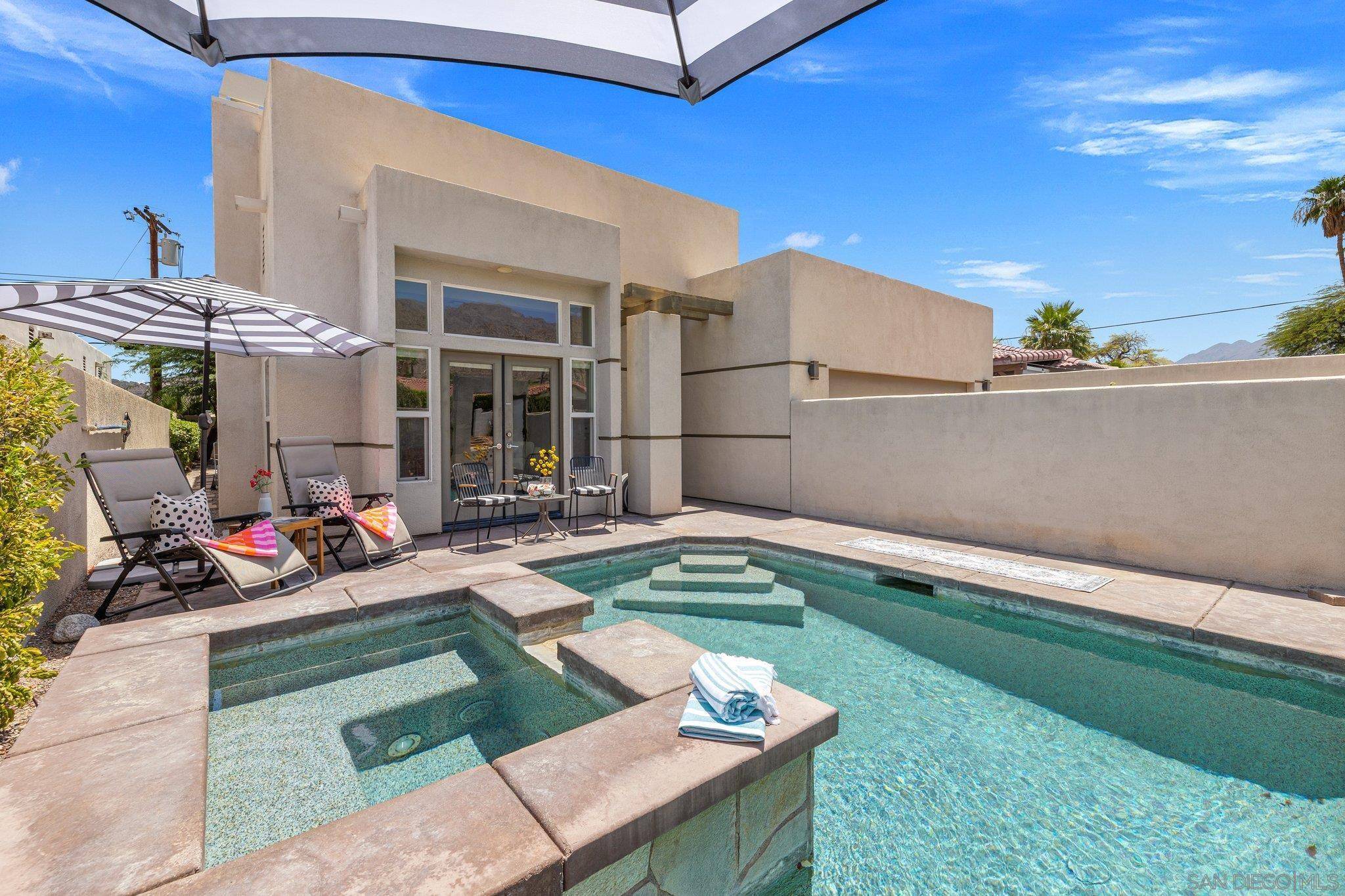 La Quinta, CA 92253,53210 Avenida Diaz