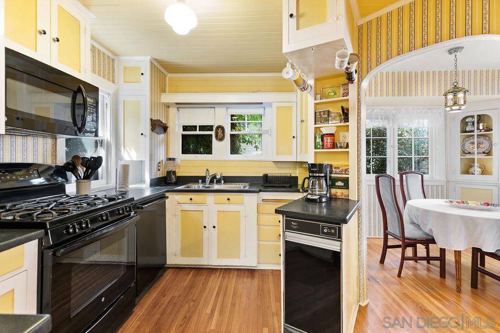 La Mesa, CA 91941,4531 Date Ave