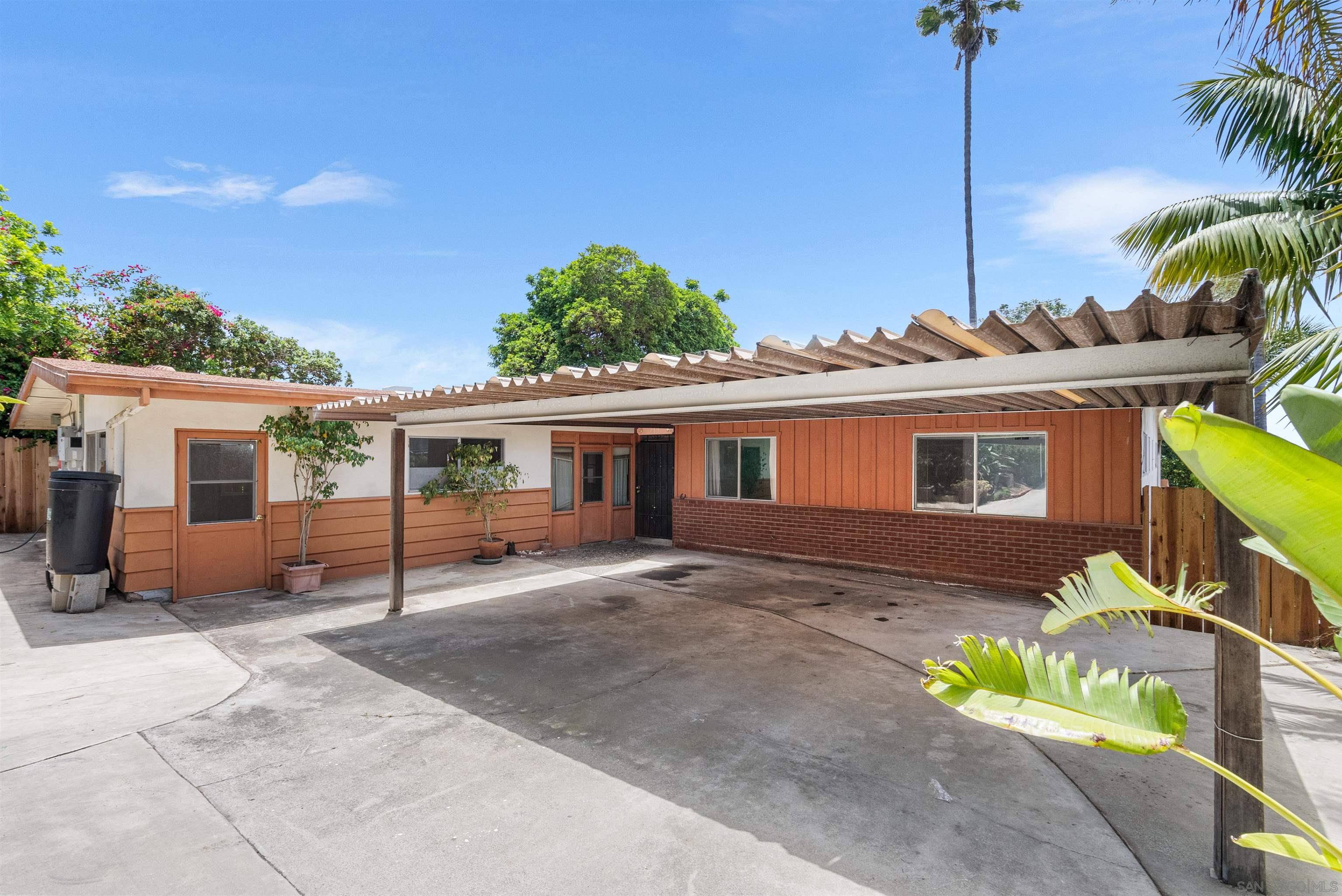 Solana Beach, CA 92075,719 Marsolan Ave