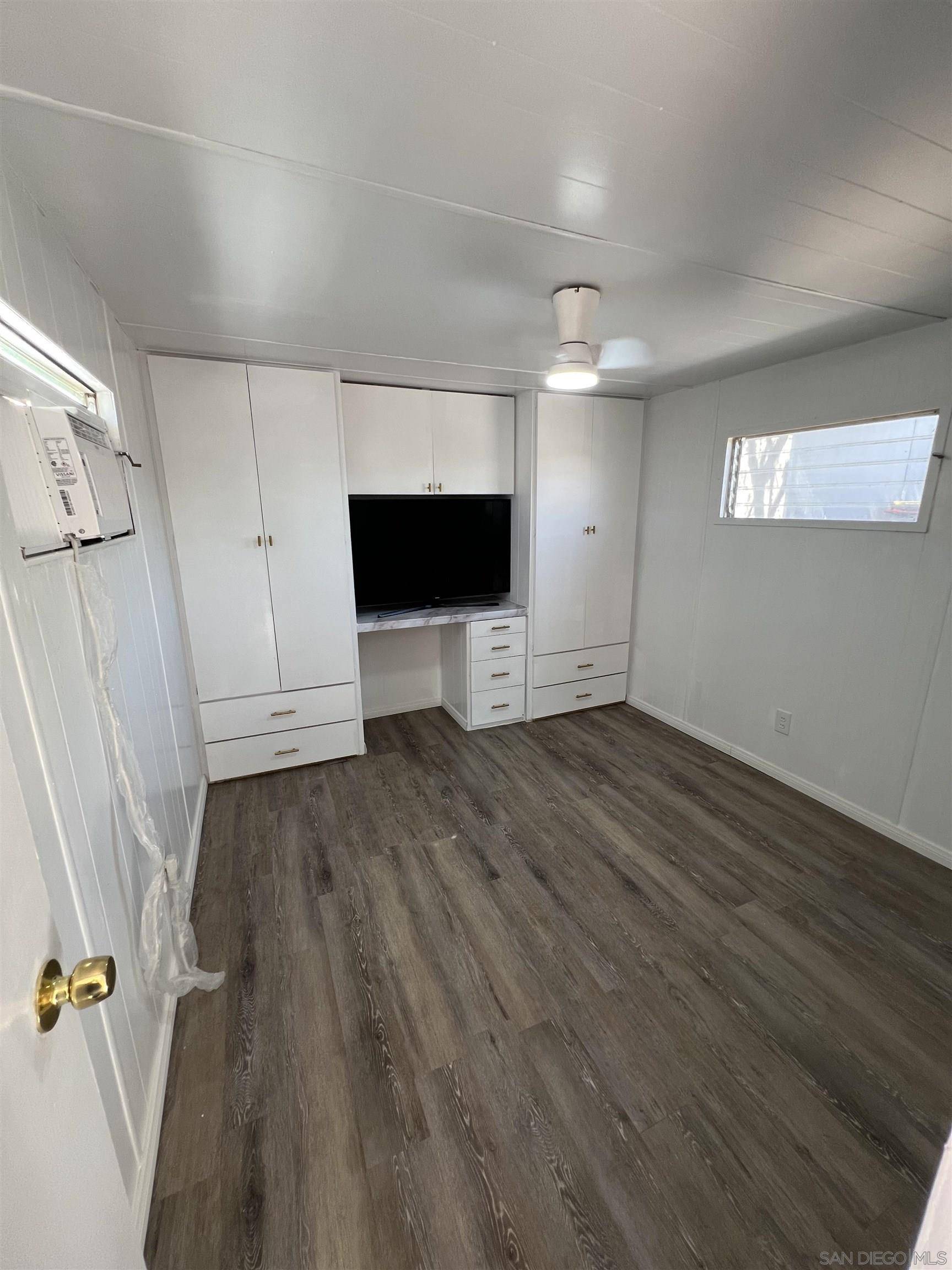 Borrego Spings, CA 92004,351 Palm Canyon Drive #64