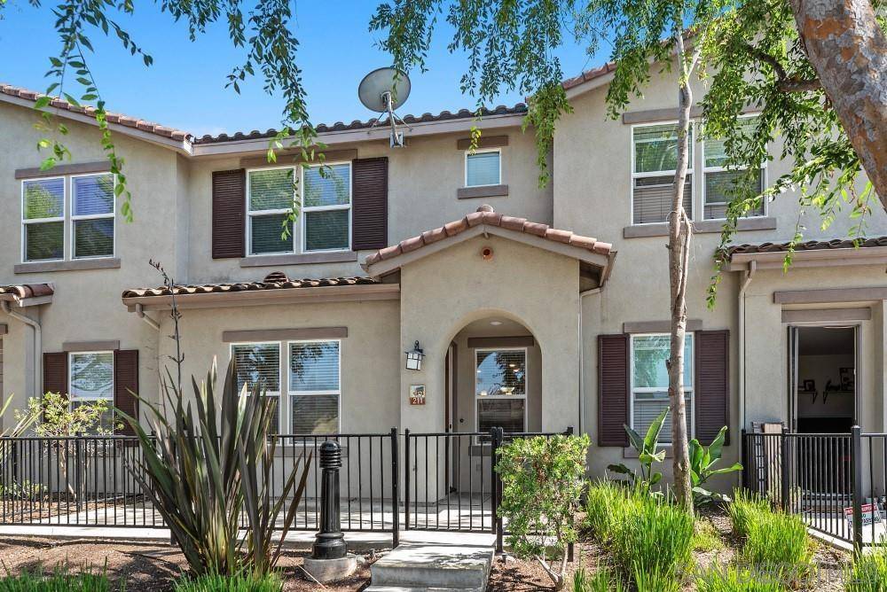 Vista, CA 92083,211 Calle Del Sol