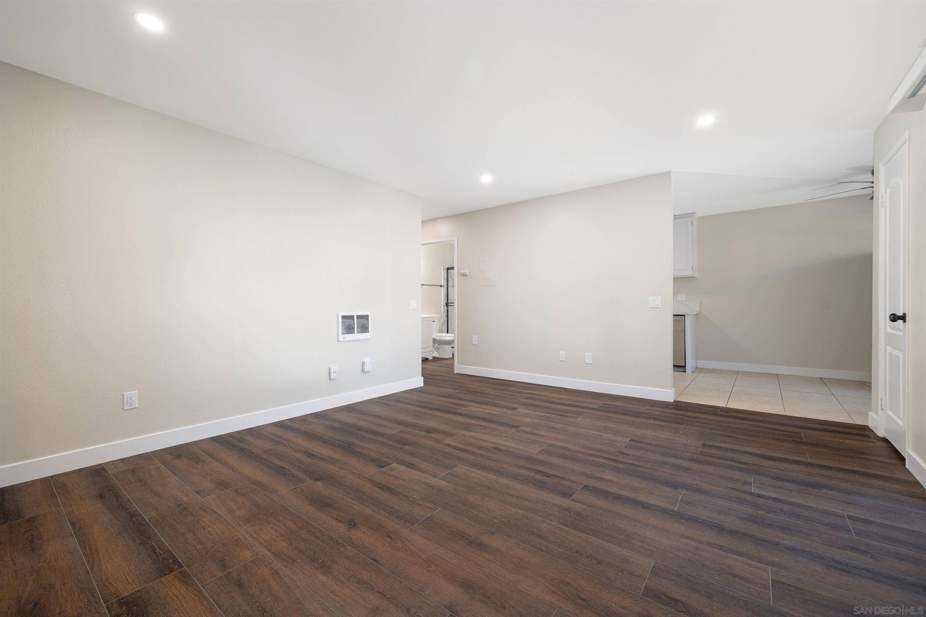 Spring Valley, CA 91977,3557 Kenora Dr #19
