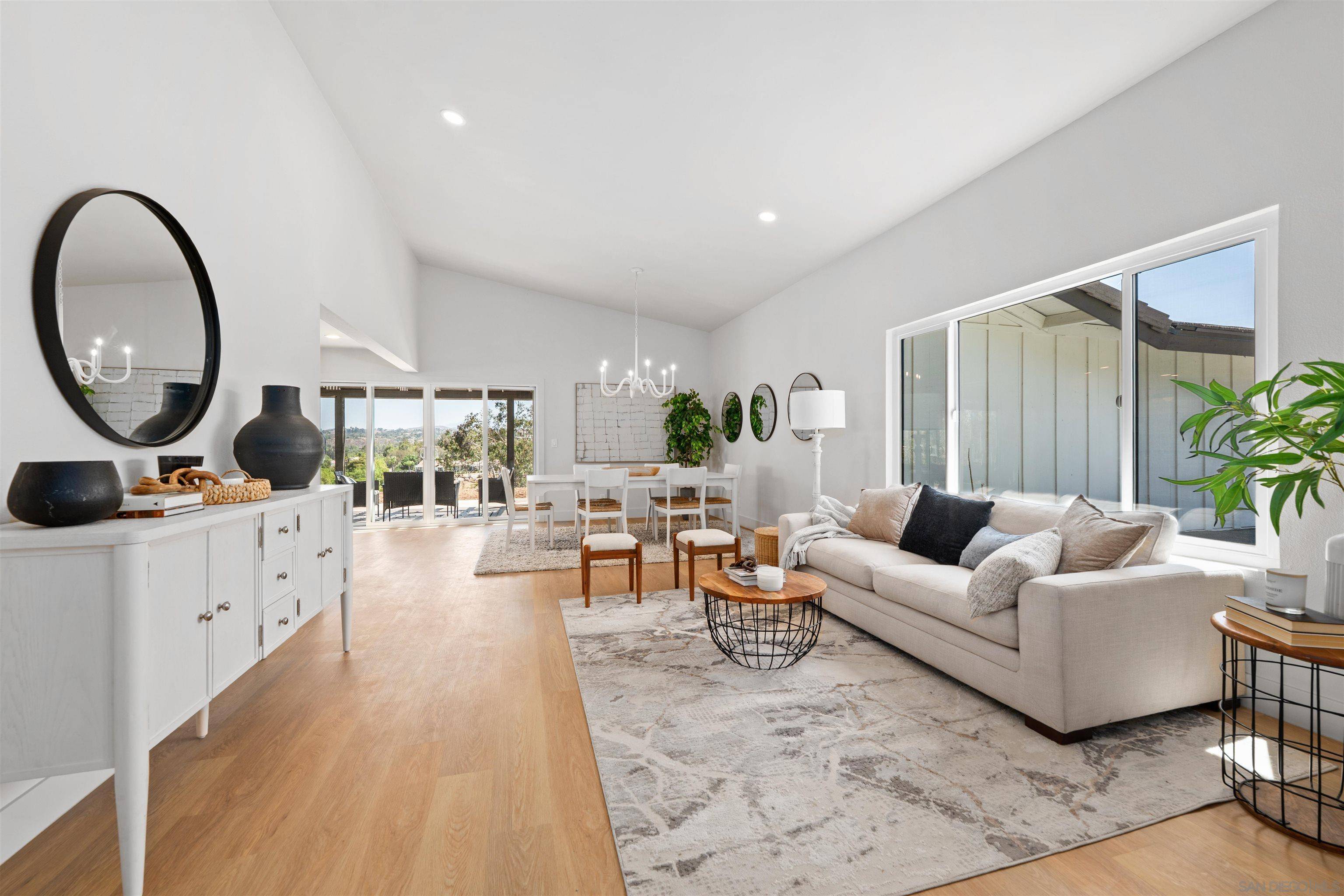Temecula, CA 92592,37285 Avenida Bravura