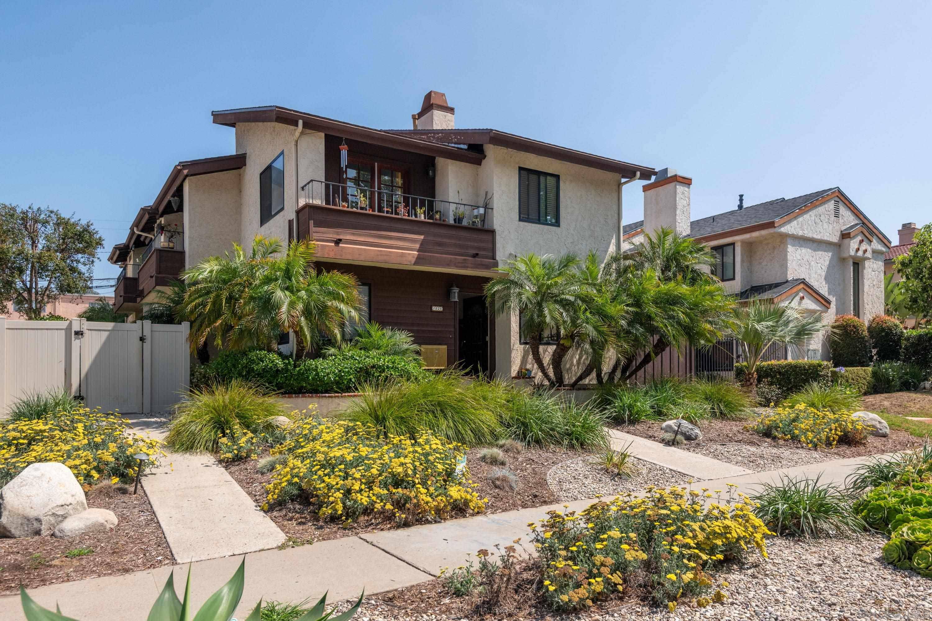 San Diego, CA 92109,1828 Diamond St #1