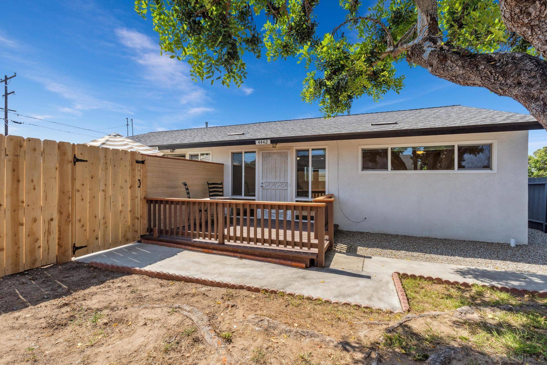 San Diego, CA 92117,4440-42 Clairemont Dr