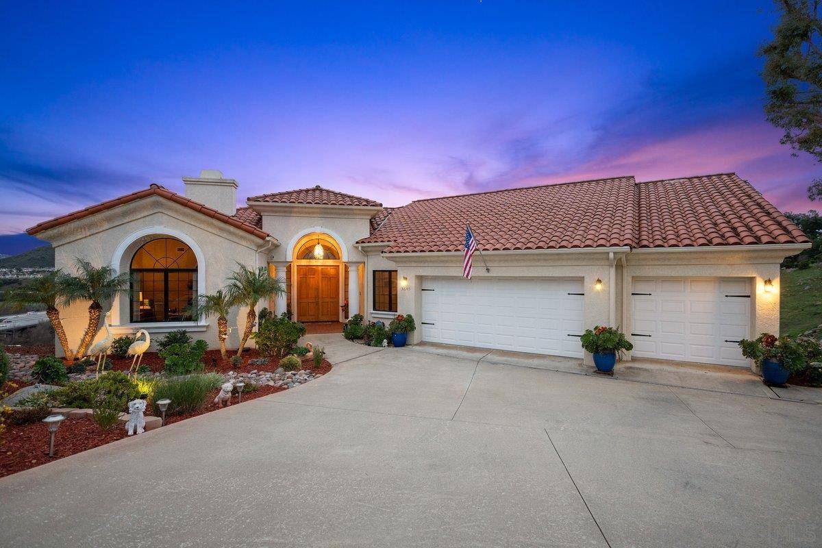 Escondido, CA 92029,3645 Vista De La Canada