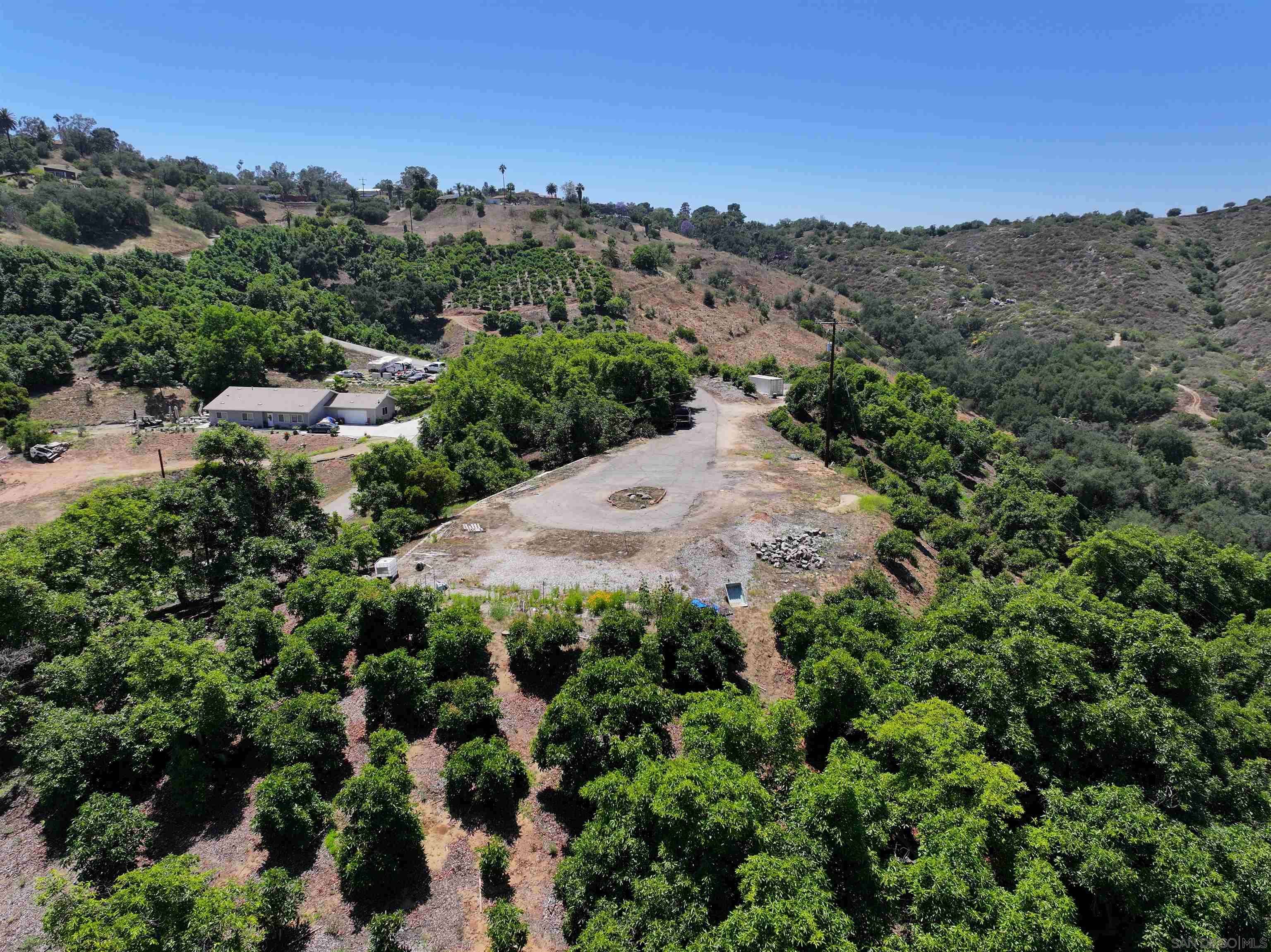 Escondido, CA 92027,2682 Canyon Crest Dr. #2682