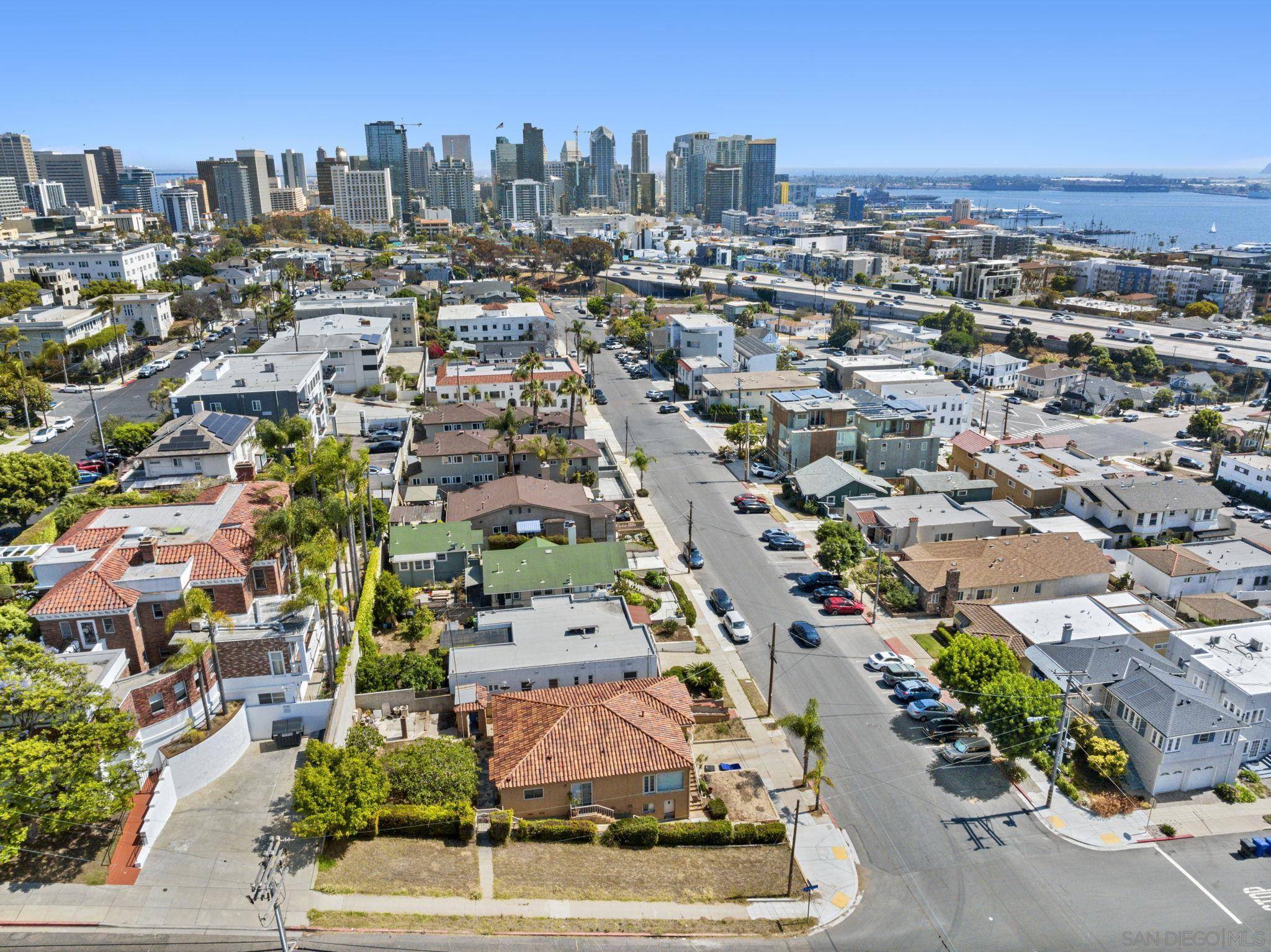 San Diego, CA 92101,2371 Brant St