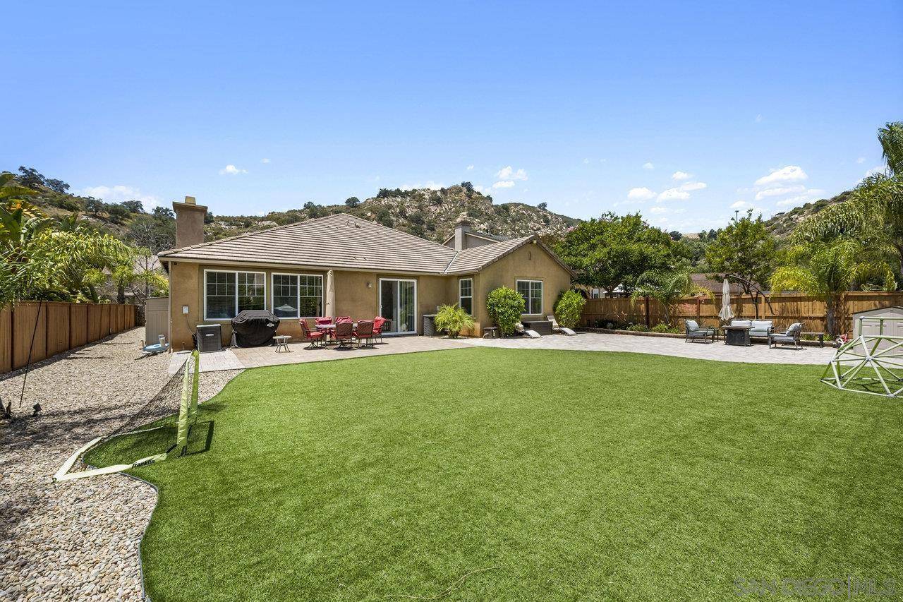 Escondido, CA 92027,2928 Burnet Dr