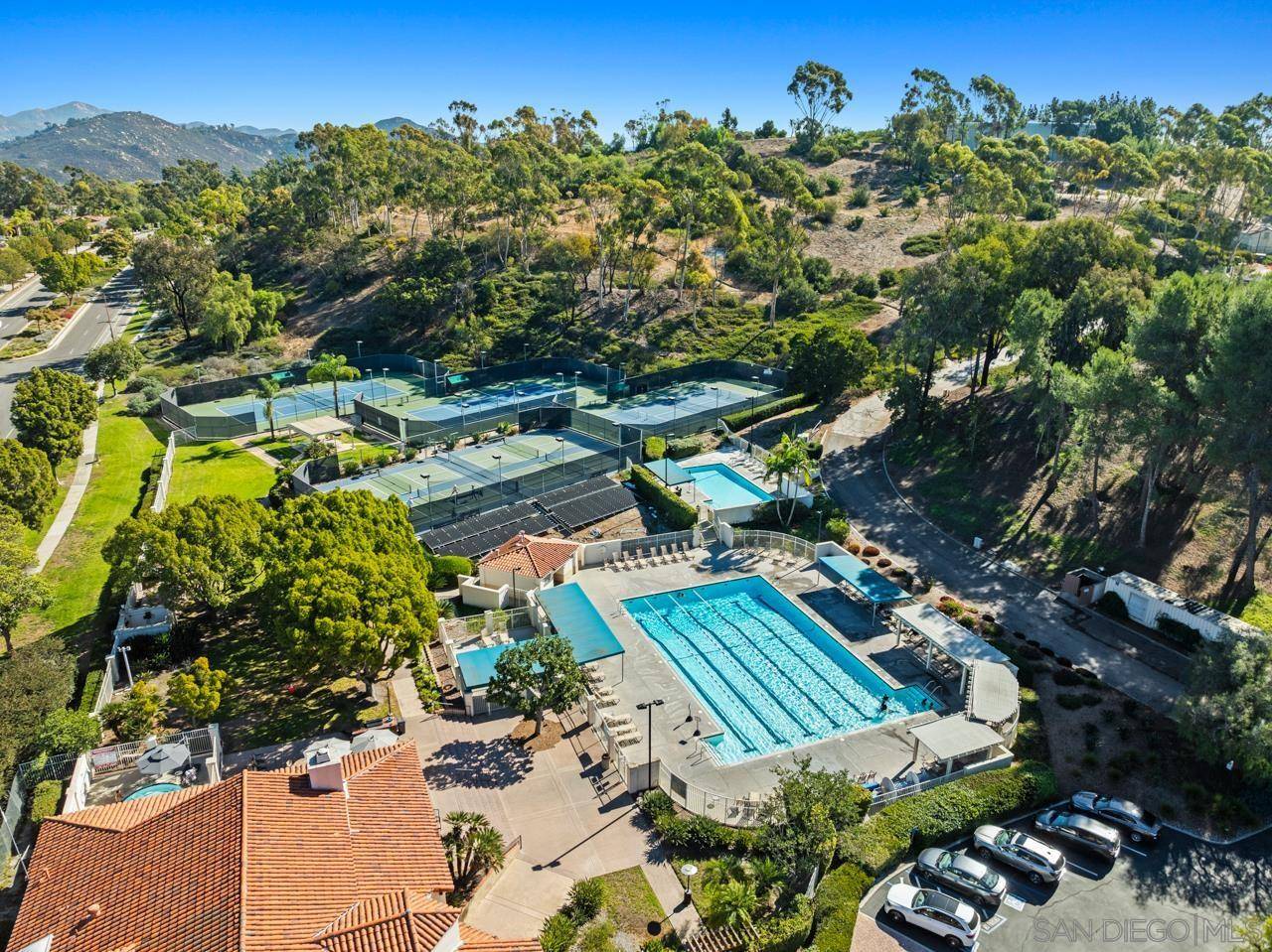San Diego, CA 92128,15905 Avenida Villaha #81
