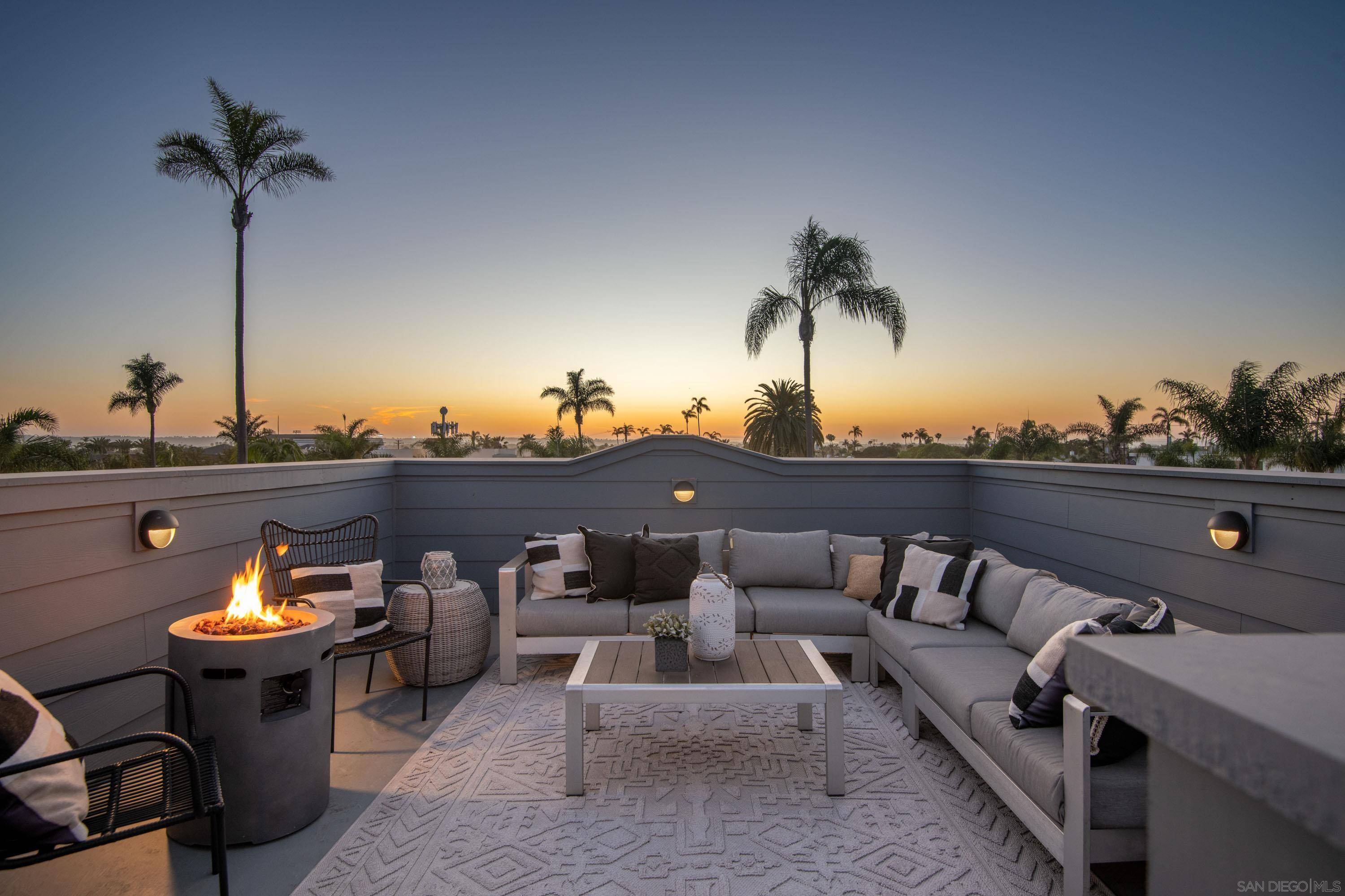 Coronado, CA 92118,539 Orange Ave