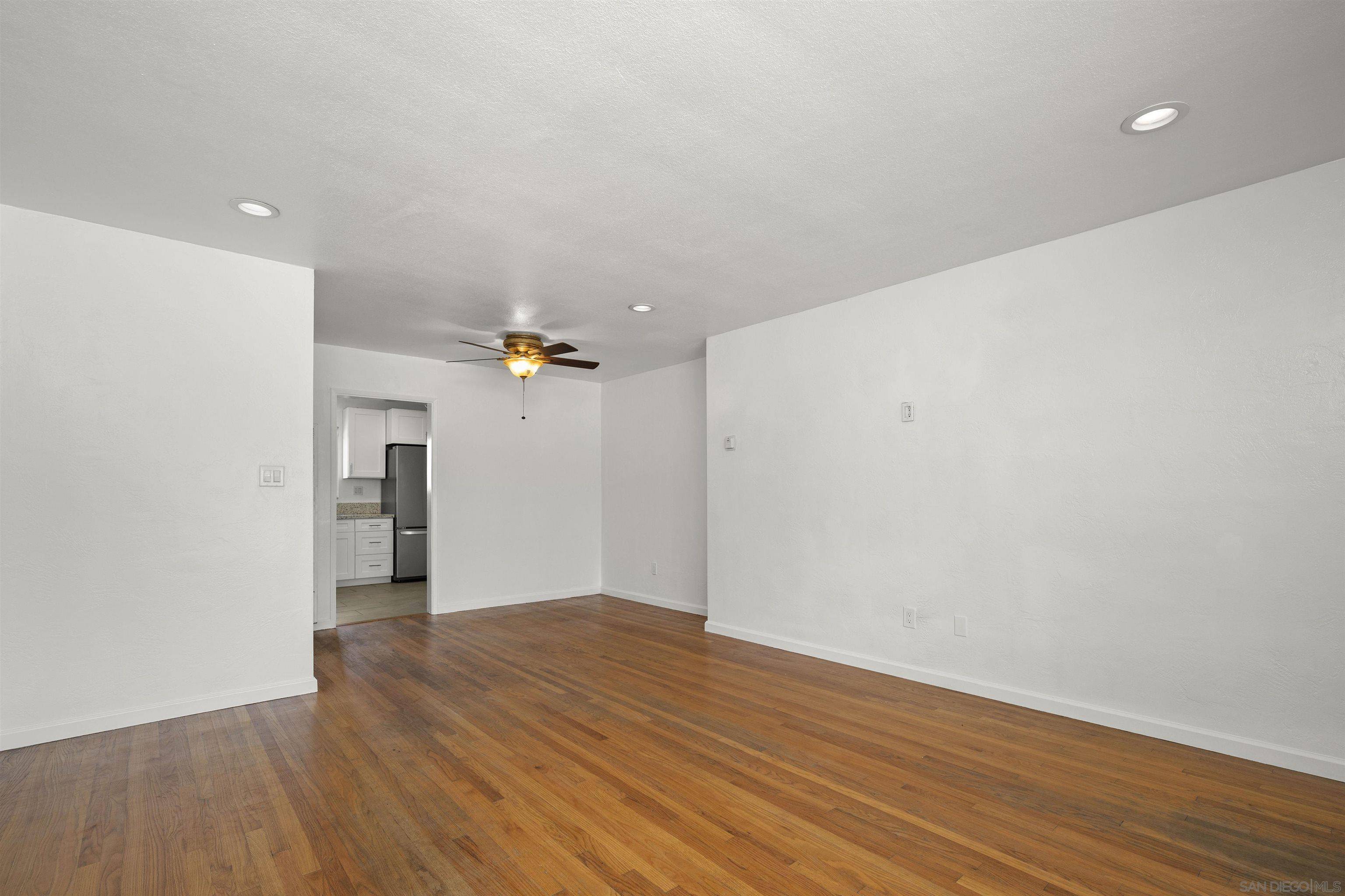Imperial Beach, CA 91932,1058 10th St