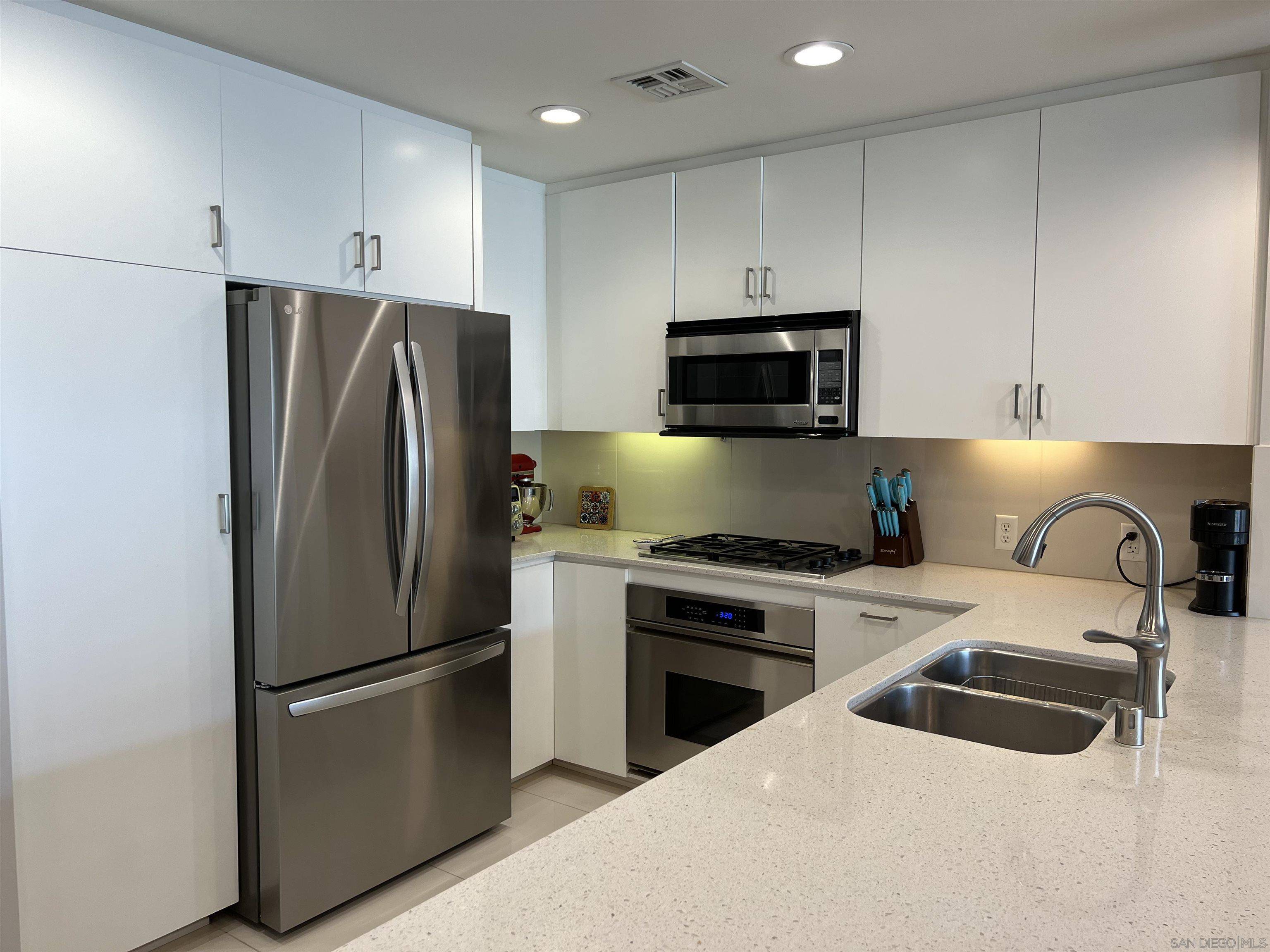 San Diego, CA 92103,845 Fort Stockton Dr #302