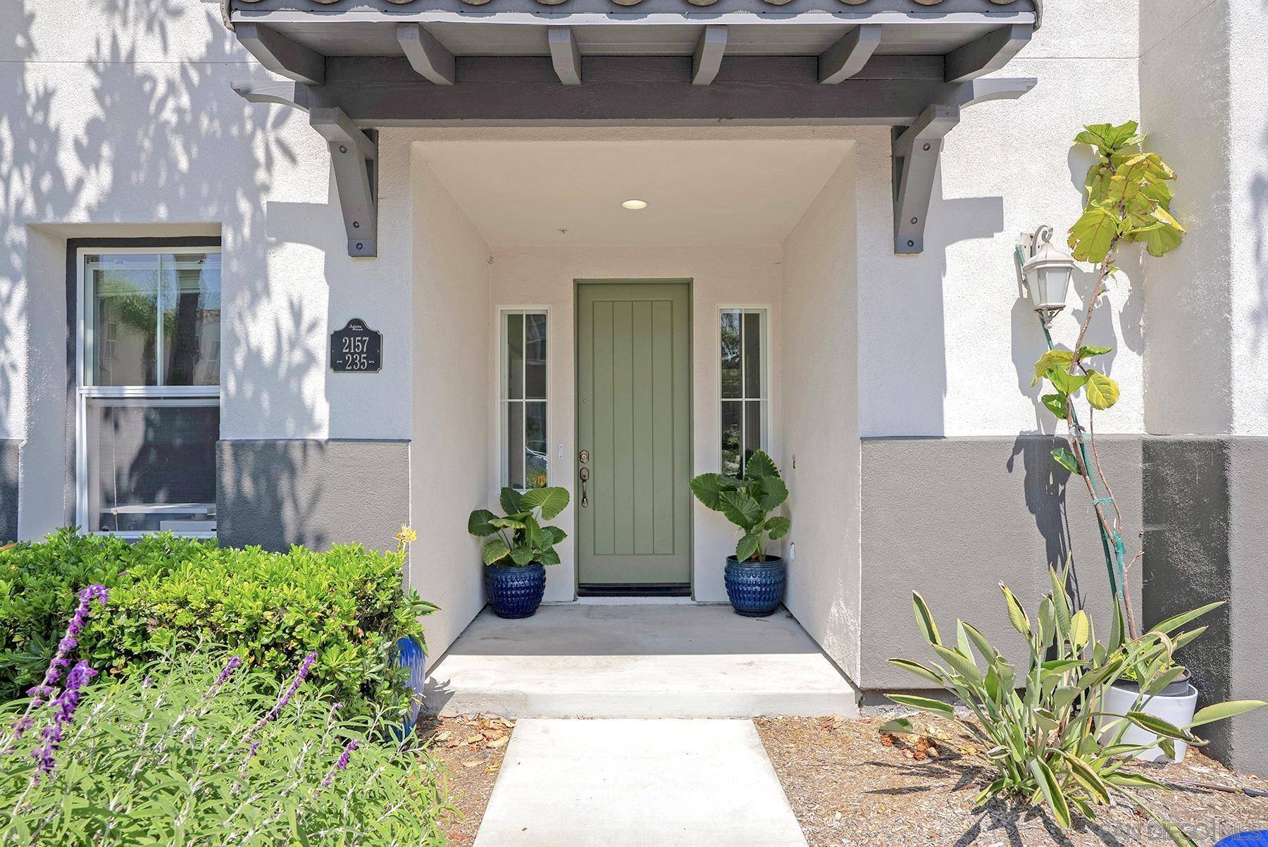 Chula Vista, CA 91915,2157 Dovetail Ct #235