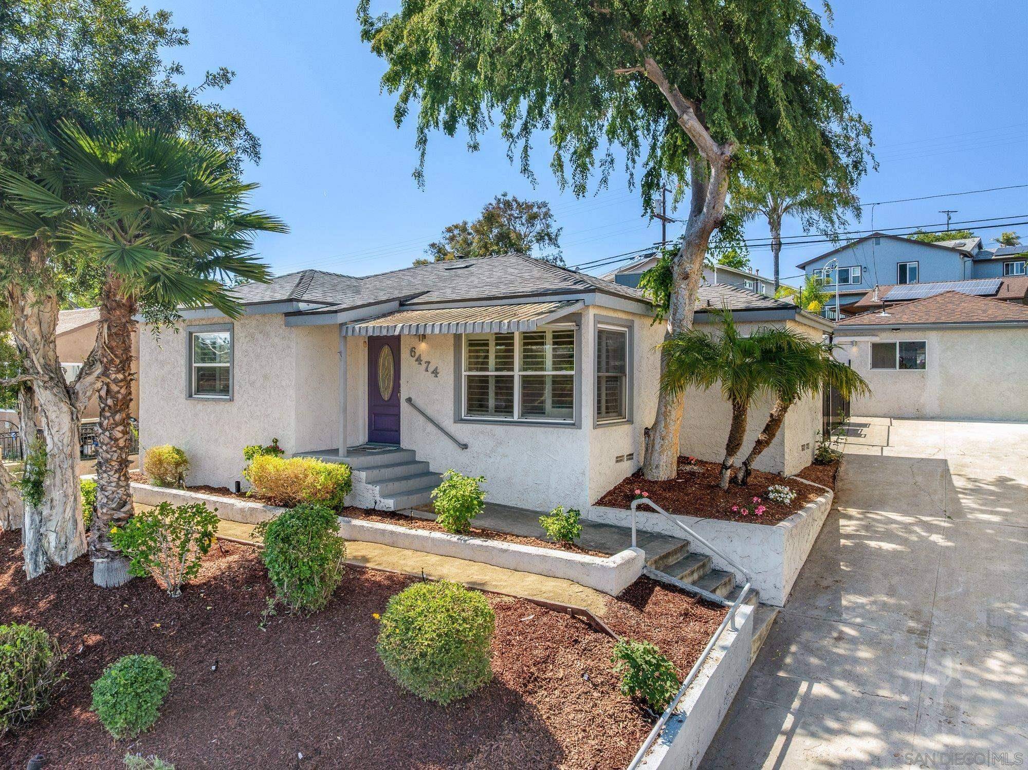 San Diego, CA 92115,6474-76 University Ave