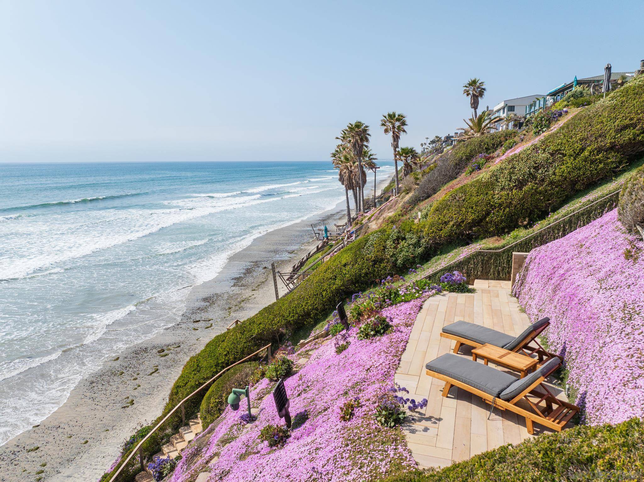 Encinitas, CA 92024,1230 Neptune Ave
