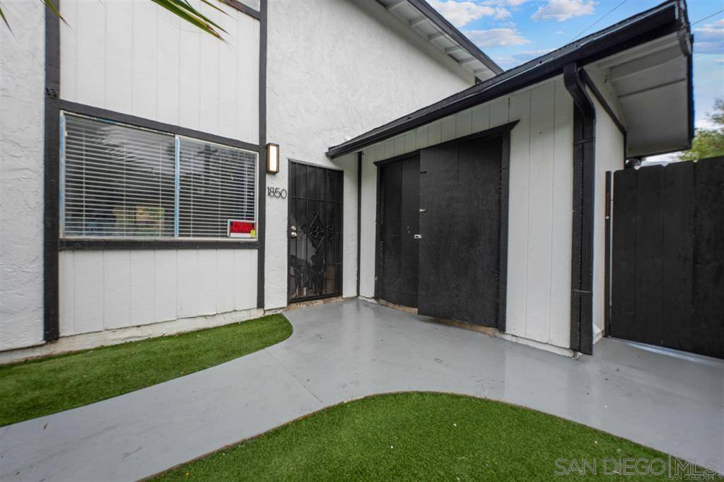 Lemon Grove, CA 91945,1852 Bakersfield st