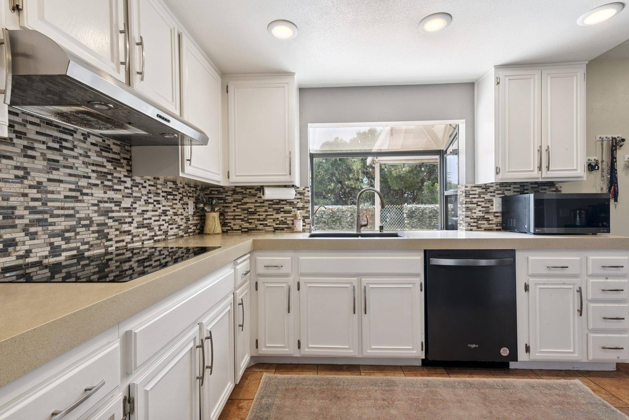 Oceanside, CA 92054,1355 Knoll Drive