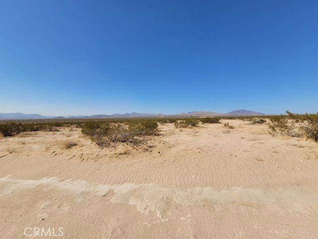 Lucerne Valley, CA 92356,0 Granite