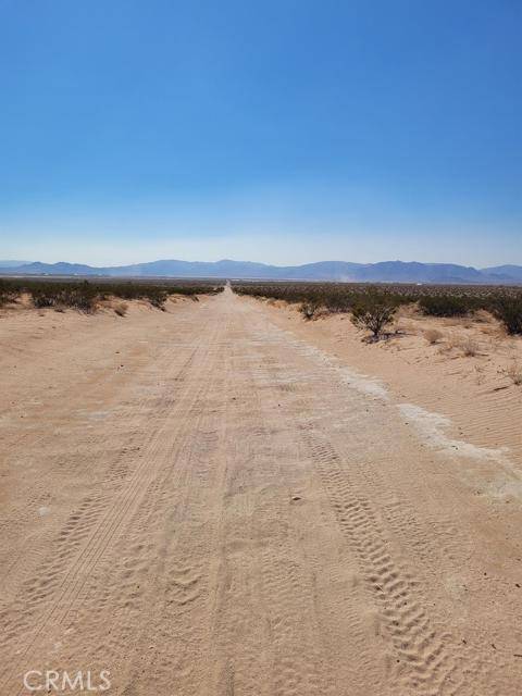 Lucerne Valley, CA 92356,0 Granite