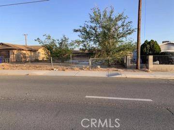 Adelanto, CA 92301,10917 Bartlett