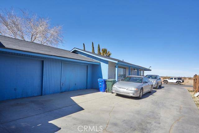 Adelanto, CA 92301,11159 Vintage Road