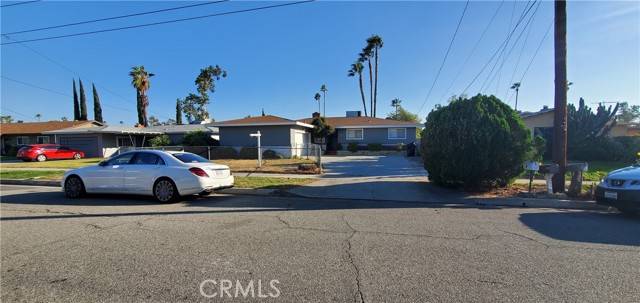 Fontana, CA 92335,17403 Pine Avenue