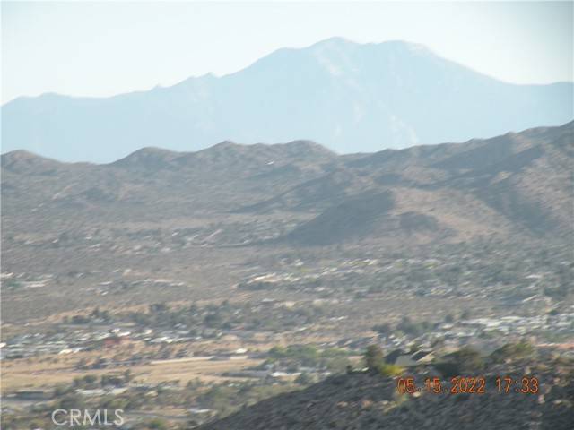 Yucca Valley, CA 92284,57461 Bandera