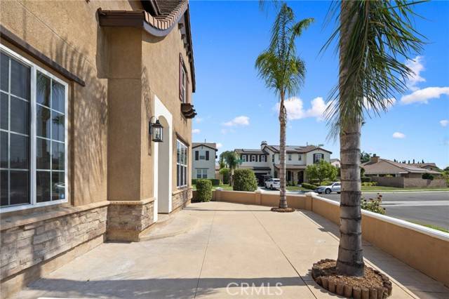 Eastvale, CA 92880,13366 Kiger Mustang Circle