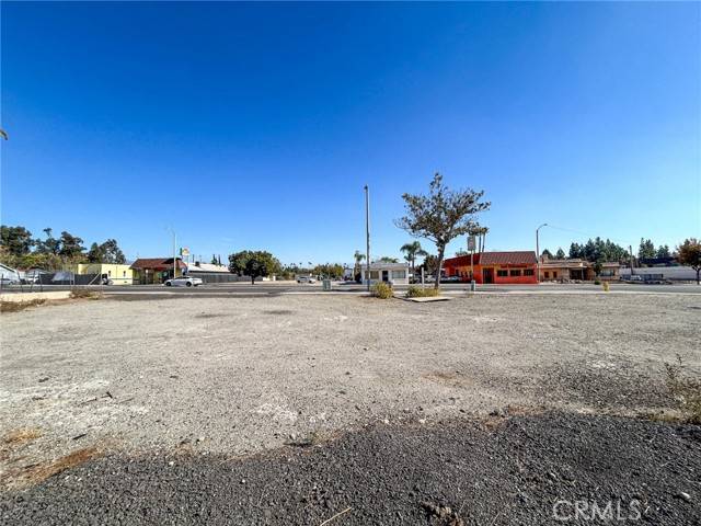 Fontana, CA 92335,9098 Sierra