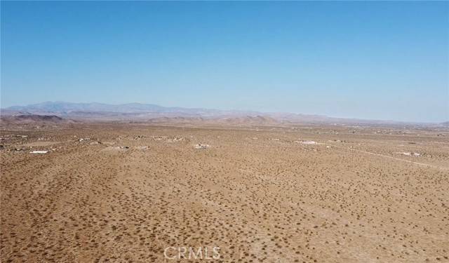 Joshua Tree, CA 92252,0 Border