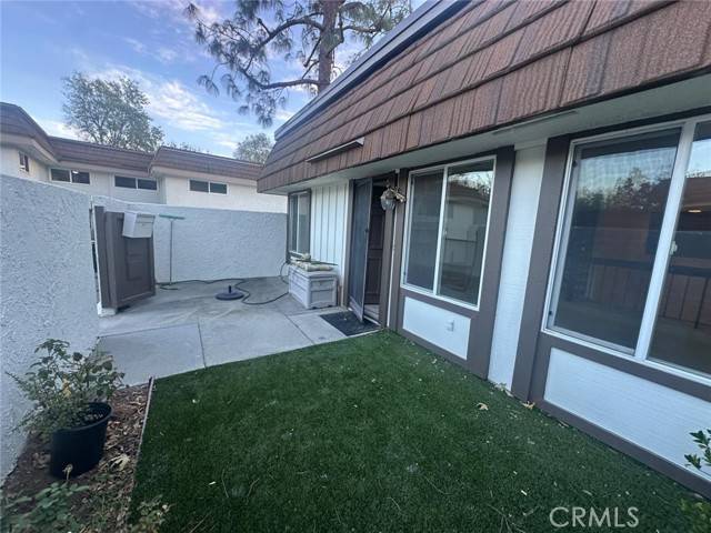 Chatsworth, CA 91311,10064 Larwin Avenue #7