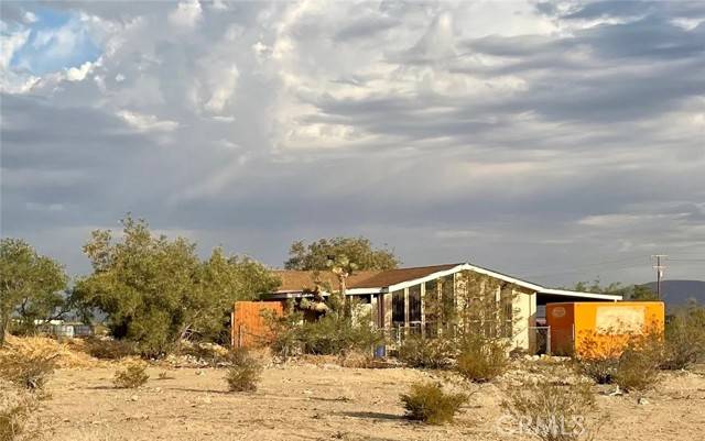Lucerne Valley, CA 92356,38013 Foothill Road