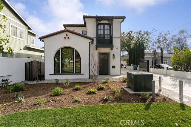 Monrovia, CA 91016,634 W Olive Avenue #J