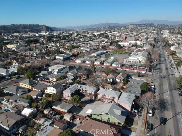 Los Angeles, CA 90031,1927 Griffin Avenue