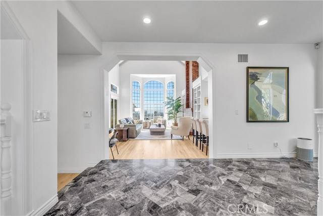 Monrovia, CA 91016,102 Mill Run